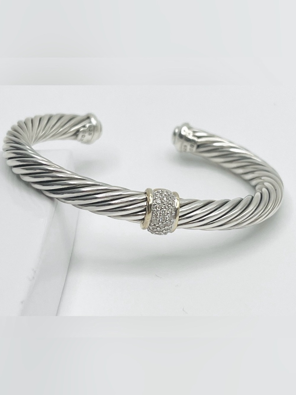 David Yurman 7mm Gold Diamond Station
Bracelet